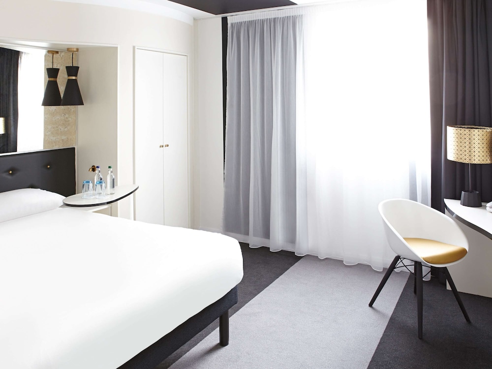 Room, 2 Twin Beds (The Duet) photo 3