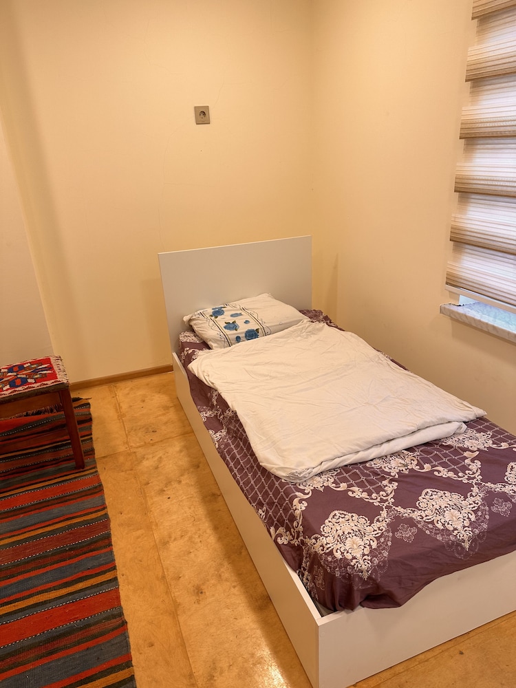 Basic Double or Twin Room - Photo 40