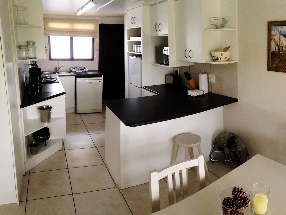 Family Cottage, 2 Bedrooms, Mountain View, Mountainside photo 3
