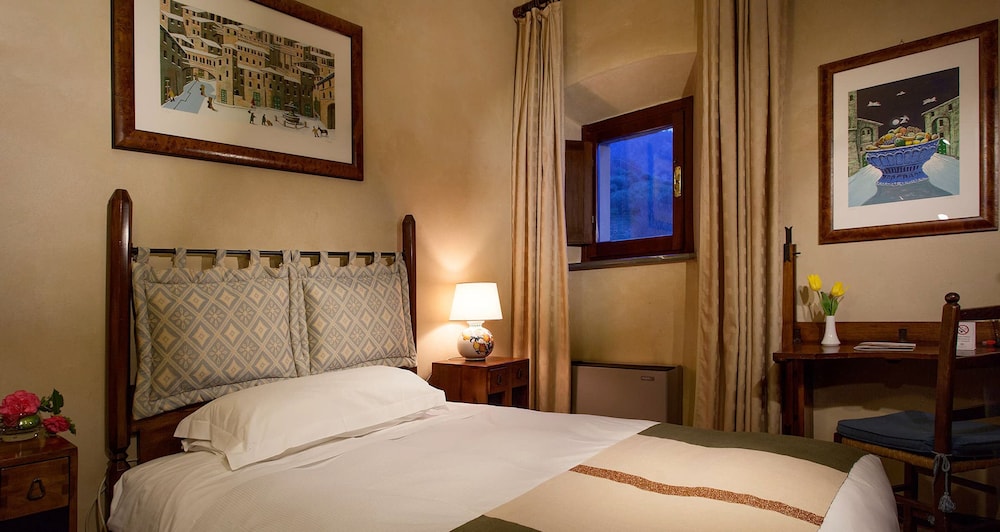 Classic Single Room