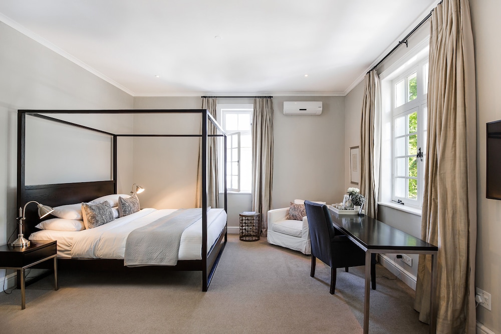 Deluxe Room - Photo 3