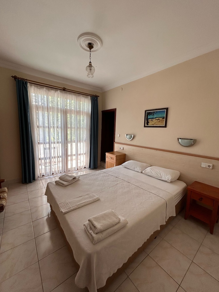 Basic Double Room Single Use photo 1