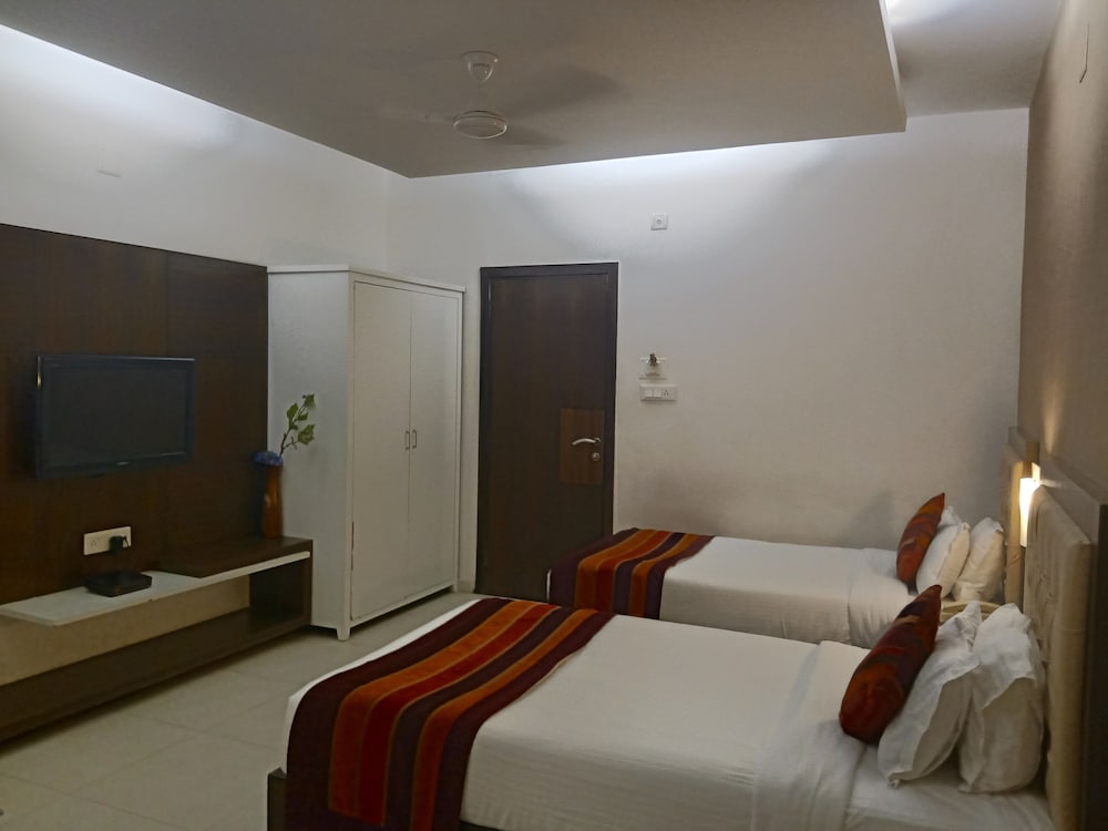 Deluxe Double Room, 1 Double Bed photo 2