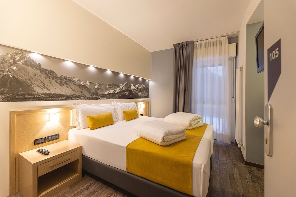 Grand Double Room