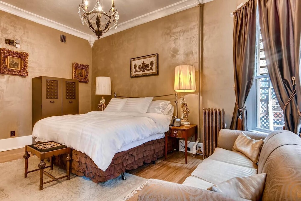 Alfred Suite 4