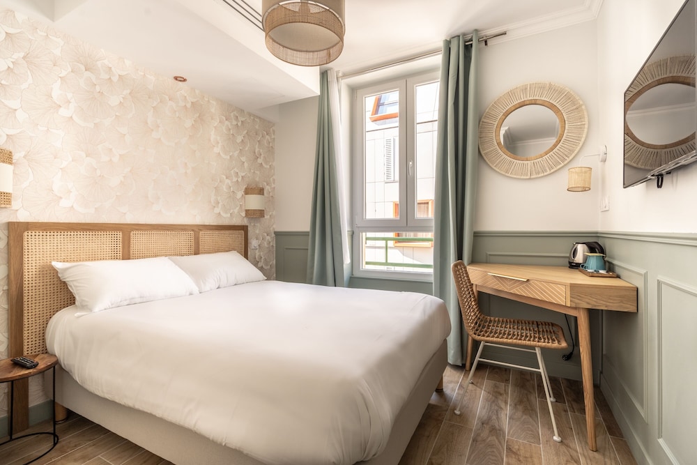 Classic Double Room, 1 Queen Bed photo 2