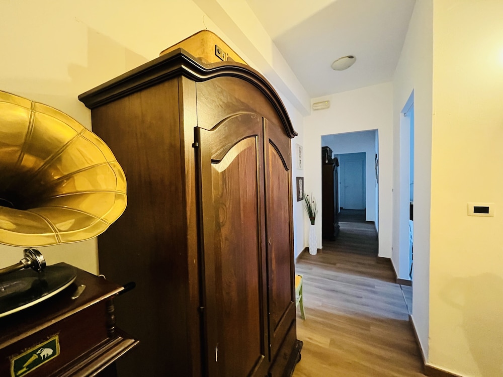 Deluxe Room - Photo 24
