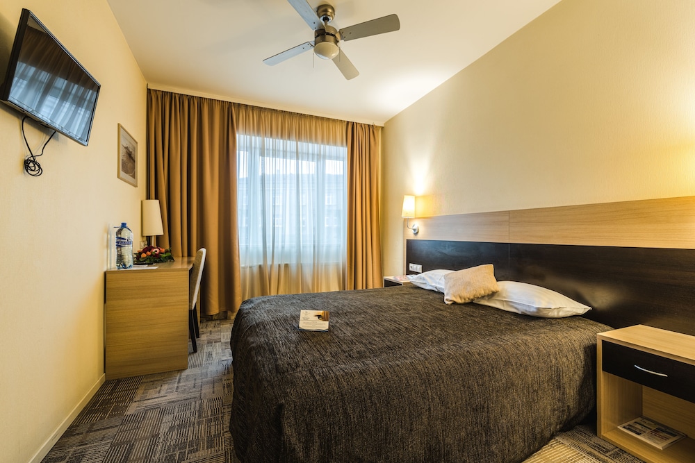 Standard Double or Twin room with Gym access - Photo 1