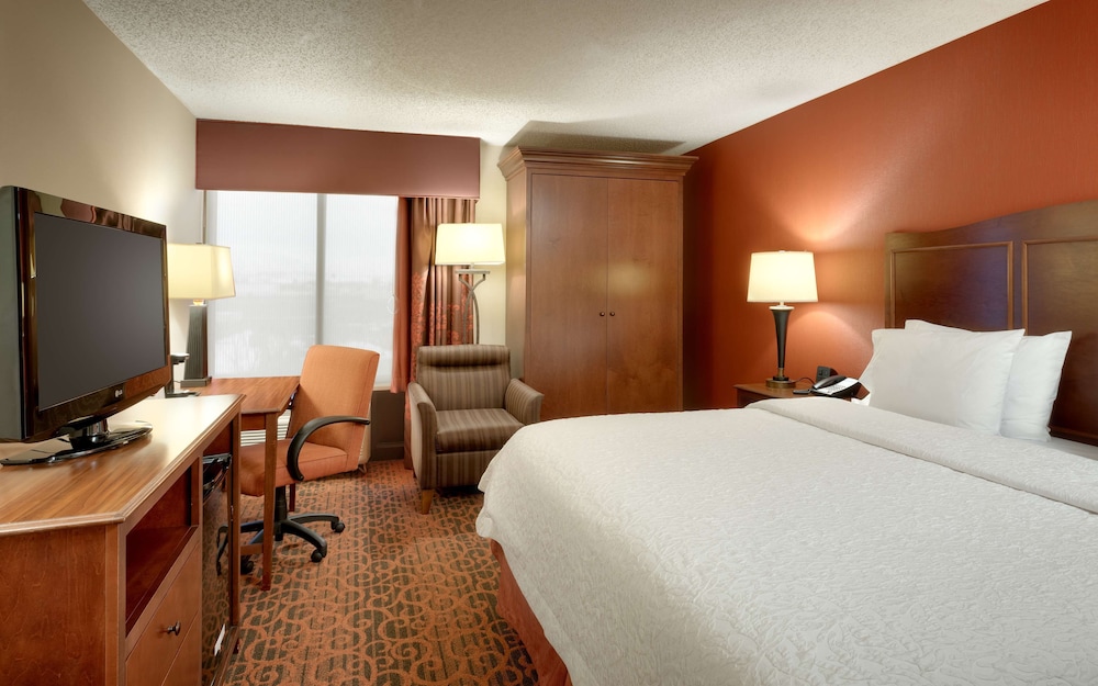 Room, 1 Queen Bed, Accessible, Non Smoking - Photo 2