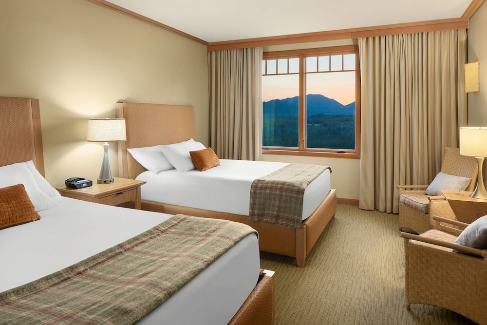 Room, 2 Queen Beds, River View (Lodge) - Photo 1
