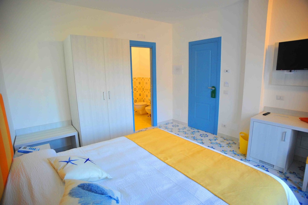Superior Double or Twin Room, 1 Queen Bed photo 2