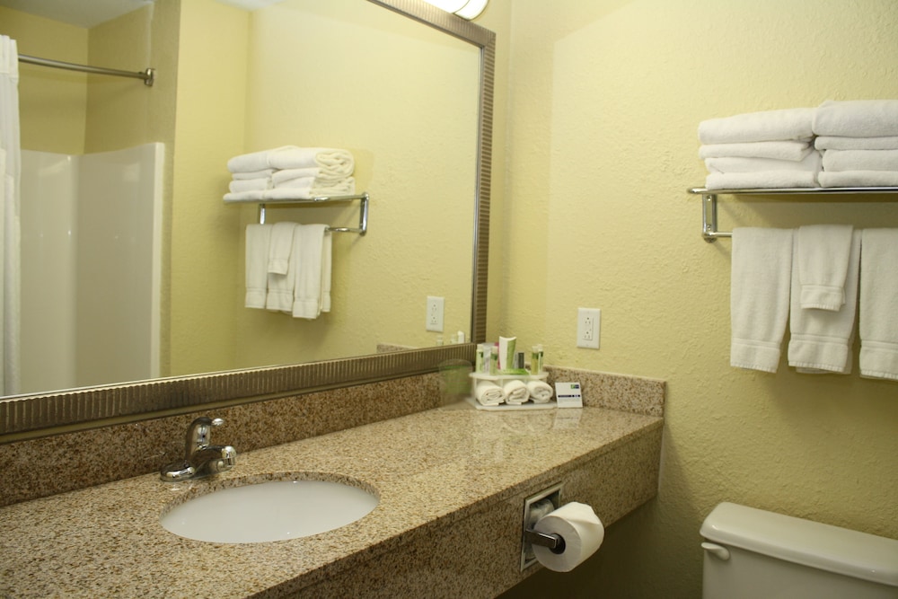 Standard Room - Photo 1