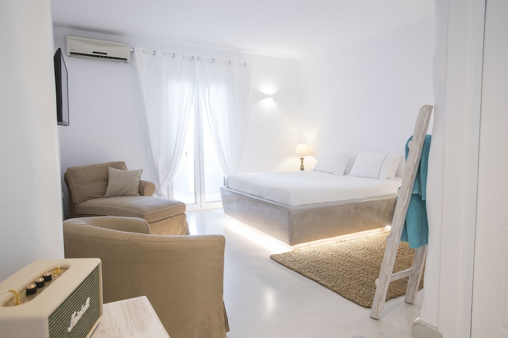 Standard Double Room - Photo 7
