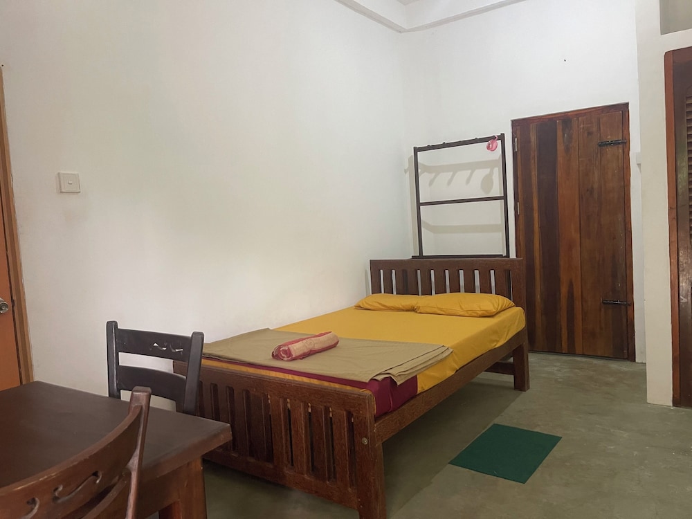 Basic Double Room, Lake View photo 3