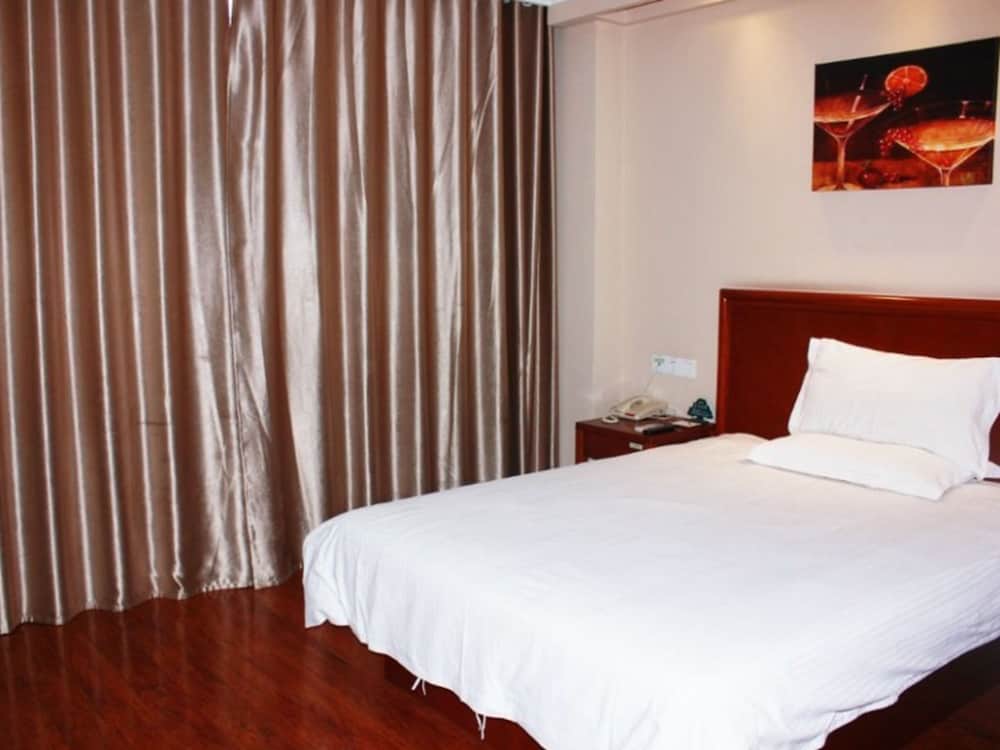 Standard Double Room photo 2