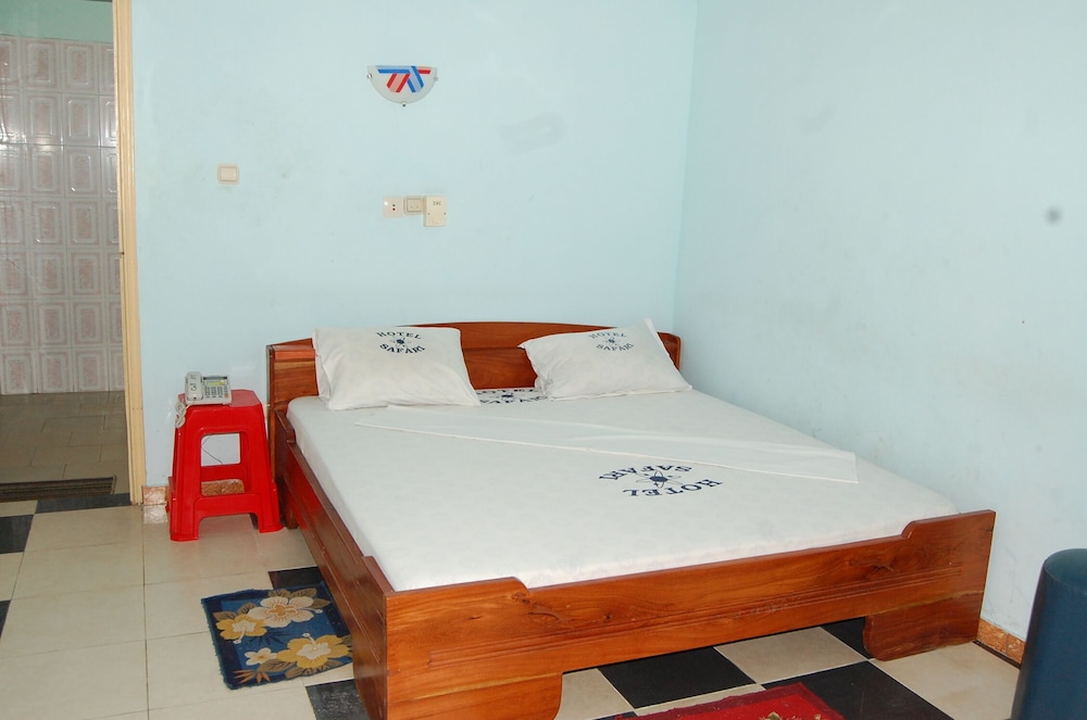 Ventilated Standard Room photo 1