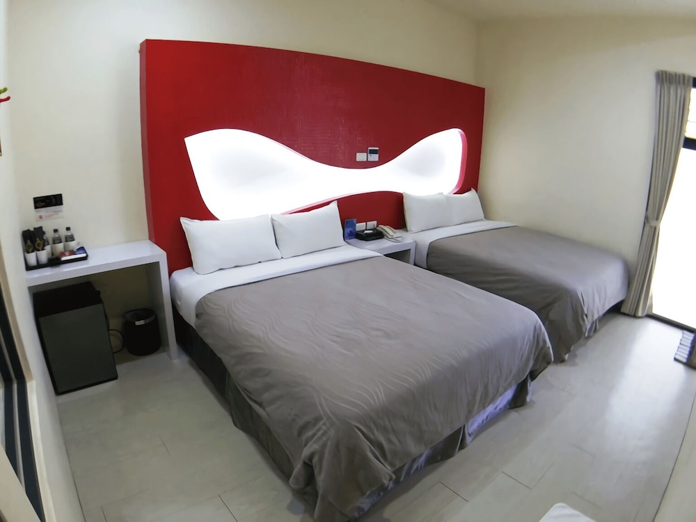 Standard Quadruple Room, 2 Double Beds photo 1