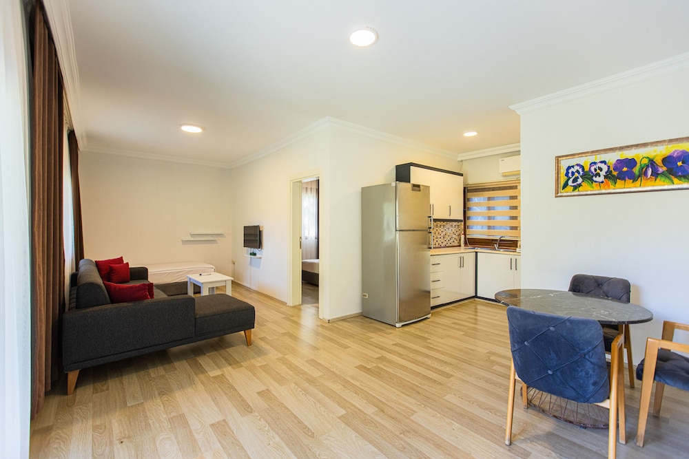 Junior Suite, 1 Bedroom, Terrace photo 1