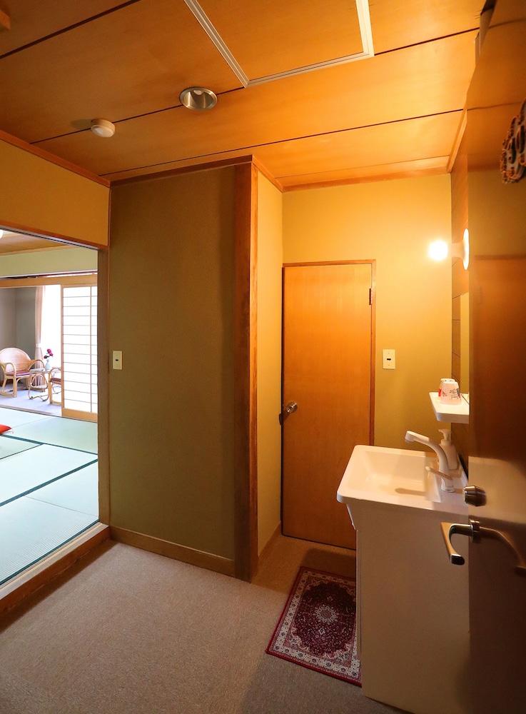 Japanese Style Room for 4 Guests, Smoking - Photo 5
