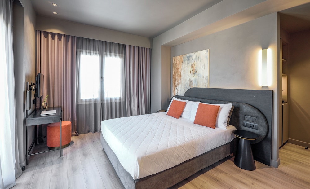 Deluxe Double Room, 1 Queen Bed, Park View photo 1
