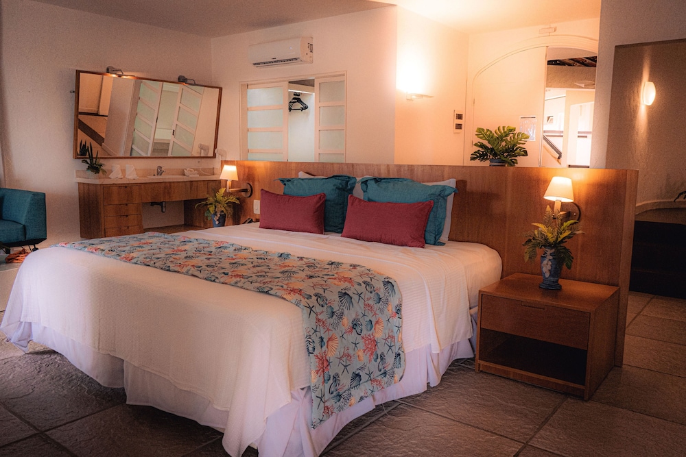 Honeymoon Room
