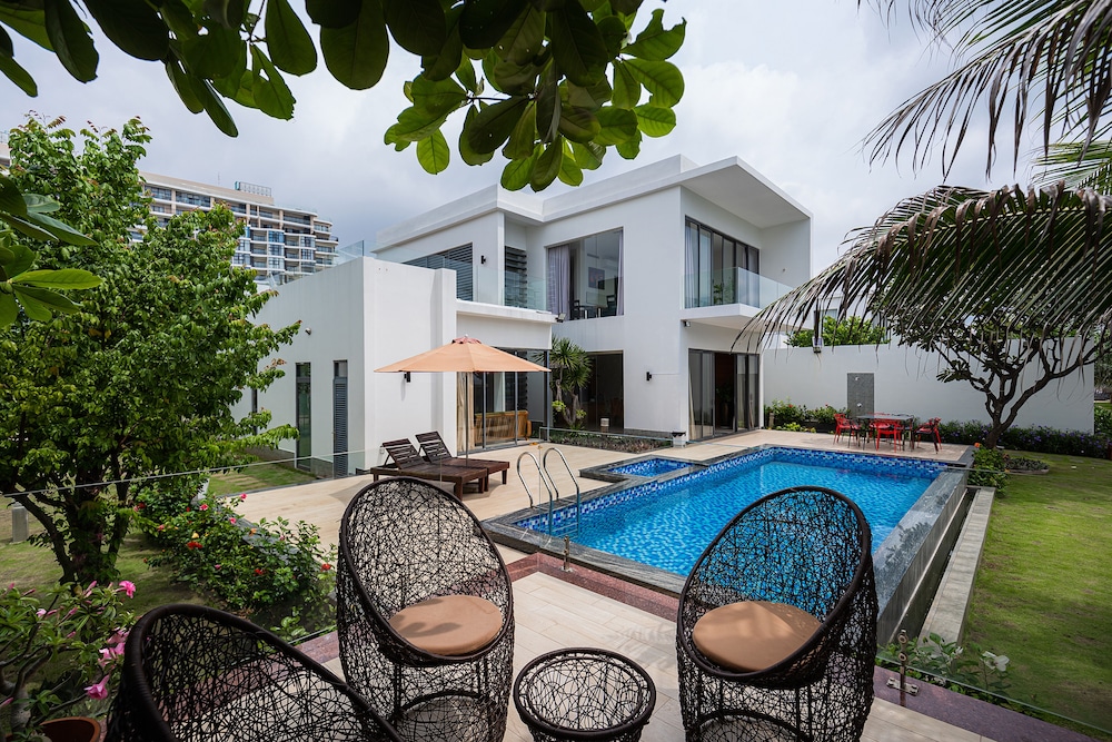 Luxury Villa
