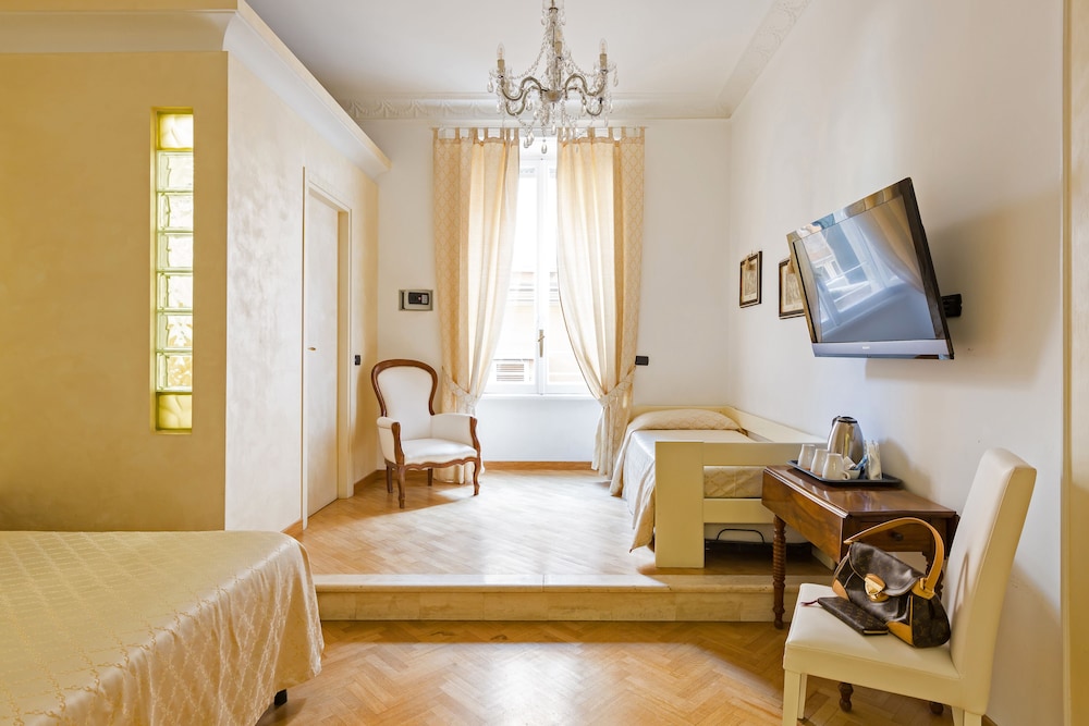 Superior Double or Twin Room photo 2