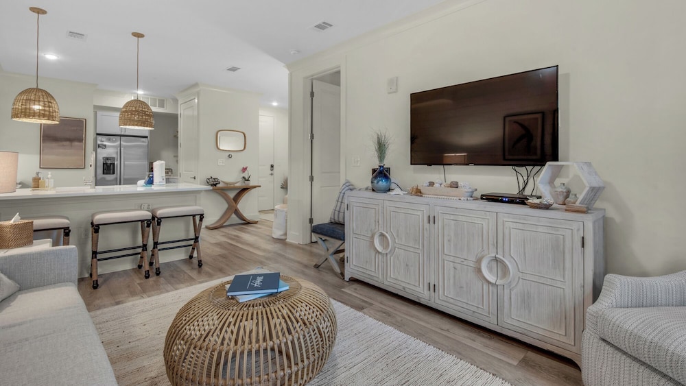 Condo, 1 King Bed with Sofa bed, Patio, Garden View (Pinewood30A 424) photo 3