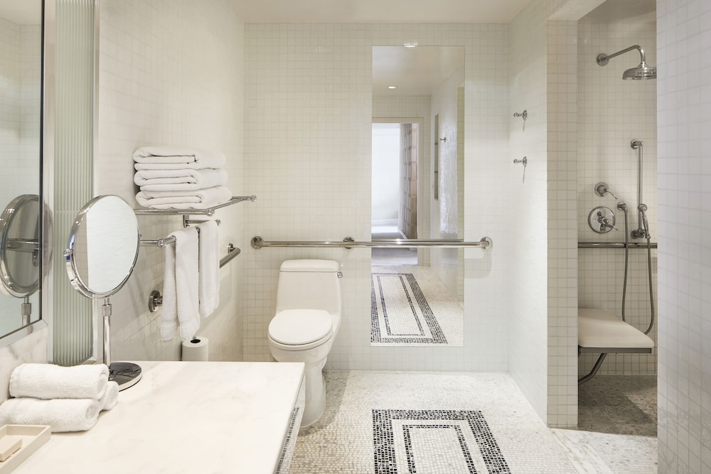 Vista Double Suite, Accessible