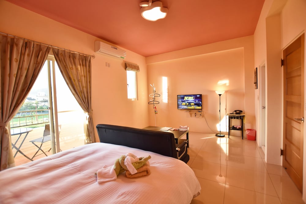 Romantic Double Room, 1 Queen Bed photo 3