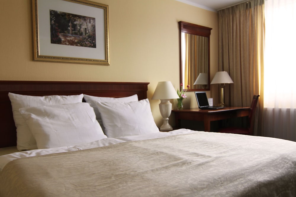 Basic Double or Twin Room photo 2