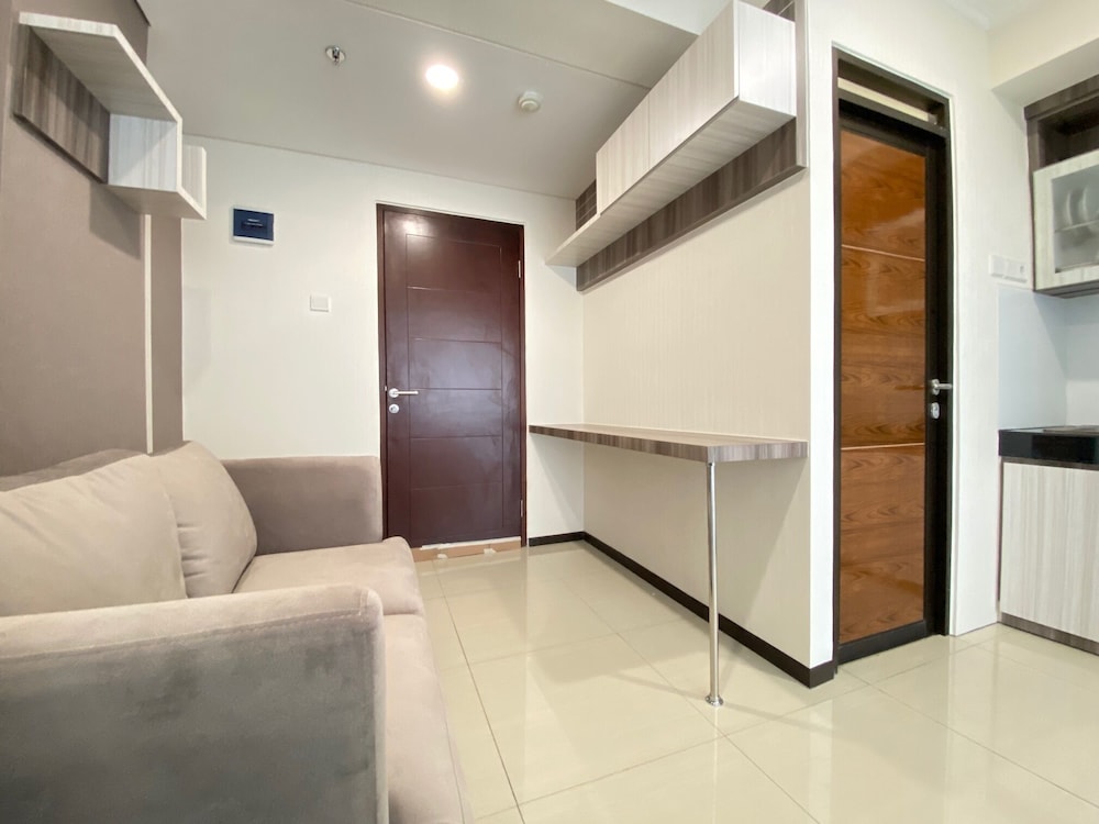 Room - Photo 11