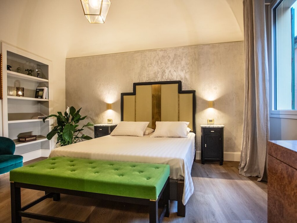 Deluxe Double Room, City View (Seta)