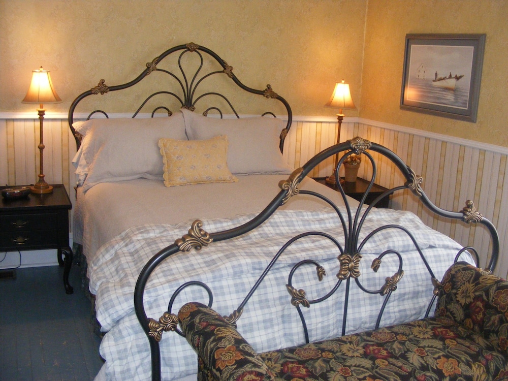 Room, 1 Queen Bed, Fireplace photo 1
