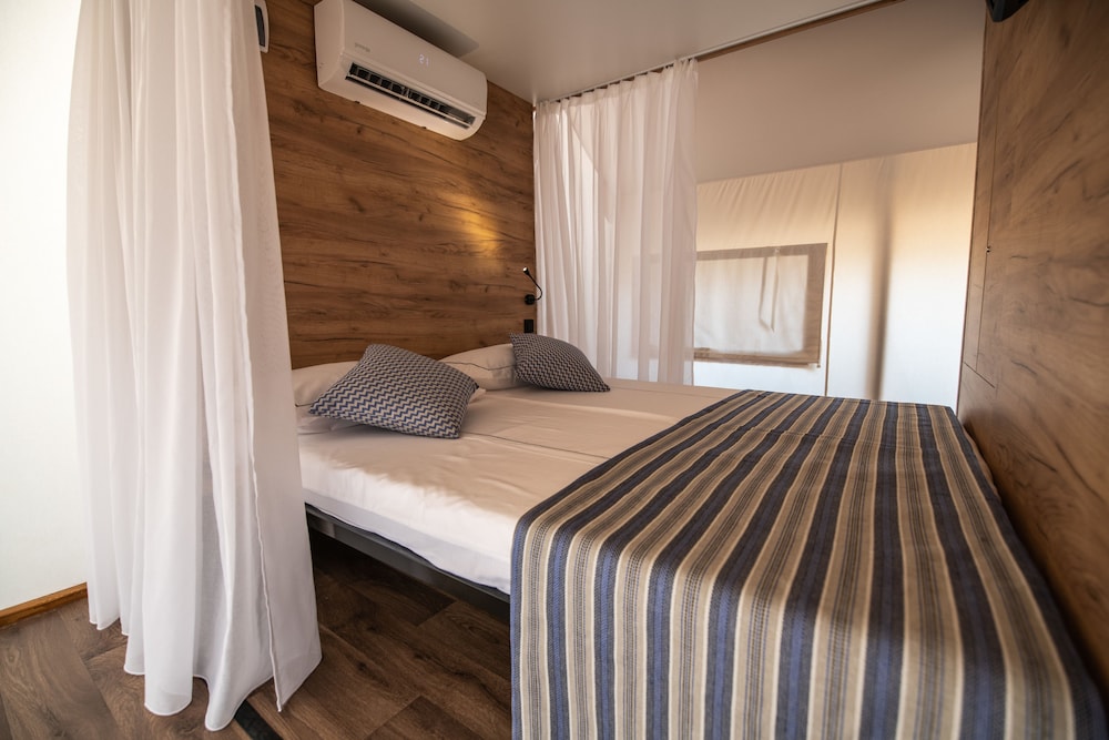 Safari Tent, 2 Bedrooms (2+2)