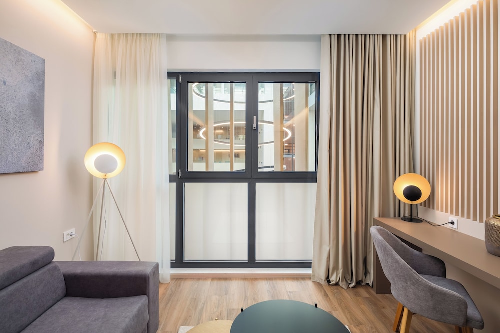 Classic Accessible Room, Lobby view - Photo 1