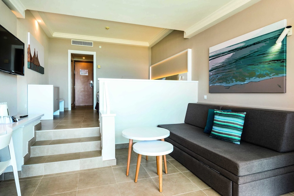Available room