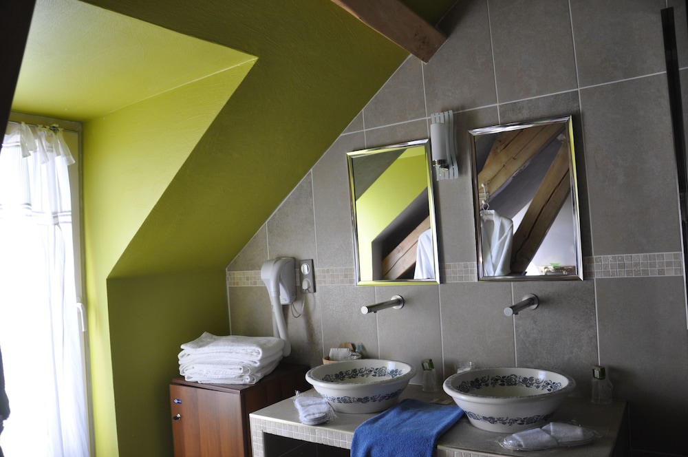 Comfort Double Room, 1 Bedroom, Private Bathroom photo 2