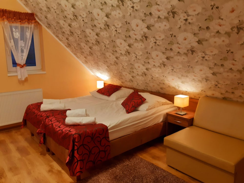 Basic Triple Room, Multiple Beds, Non Smoking (11) photo 1