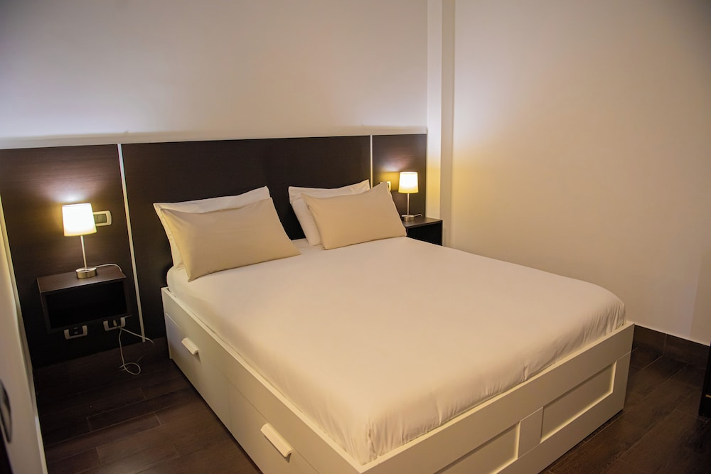 Superior Quadruple Room, Balcony, Pool View photo 2