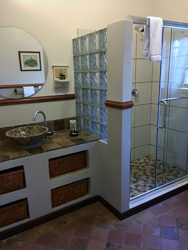 Executive Suite photo 3