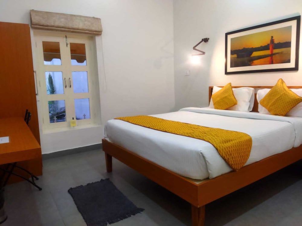 Deluxe Double Room, Garden View