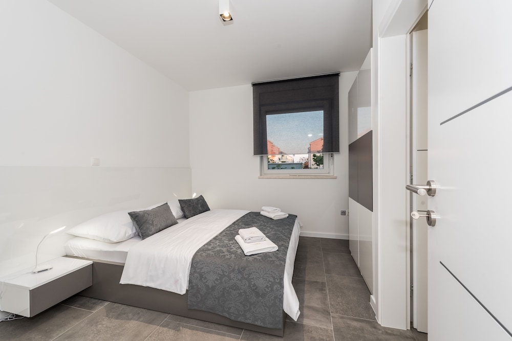 Deluxe Apartment, 2 Bedrooms, Balcony photo 3