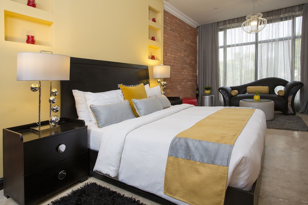 Executive Suite, 1 King Bed photo 3
