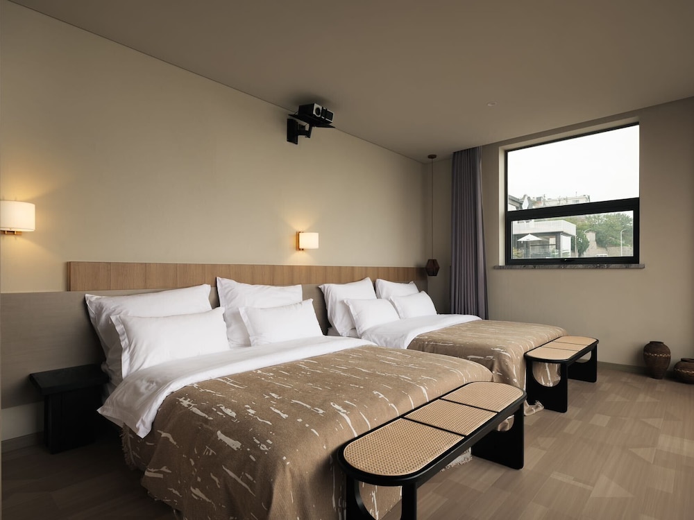 Senior Twin Room, Patio, Sea View