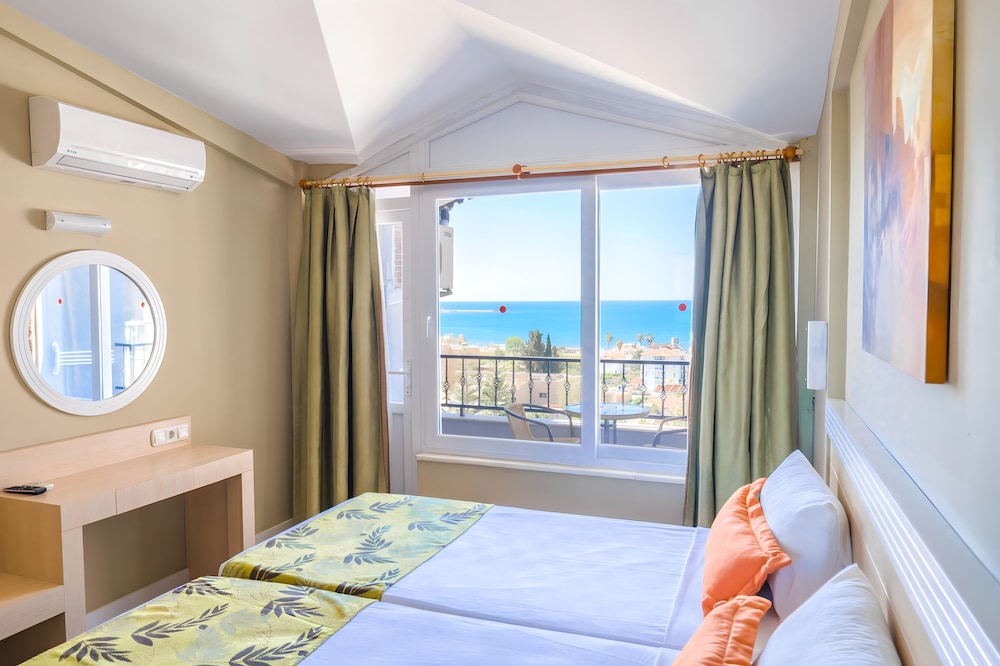 Standard Room, Sea View photo 1