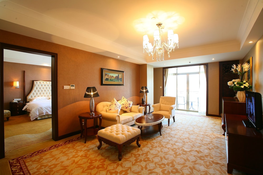 Administrative Suite photo 3