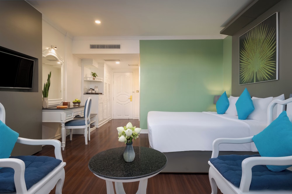Discovery Package Deal-Free Pick Up One Way & One time Khmer Set Dinner - Photo 1
