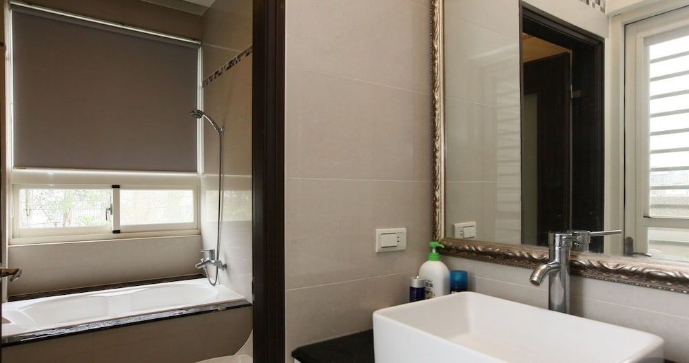 Double Room, Shared Bathroom photo 3