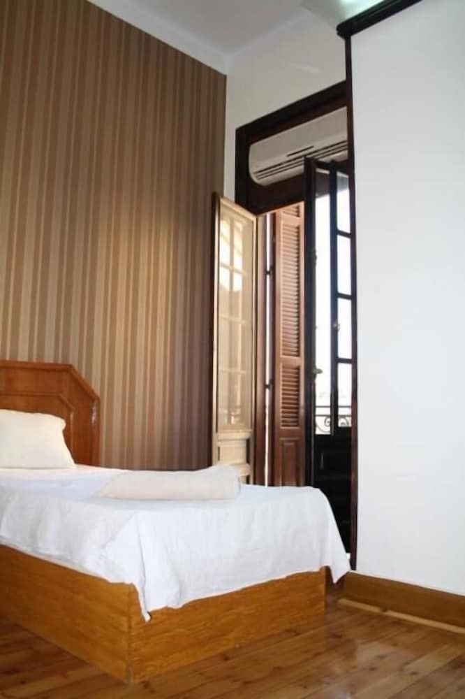 Deluxe Twin Room, 2 Twin Beds, City View - Photo 6